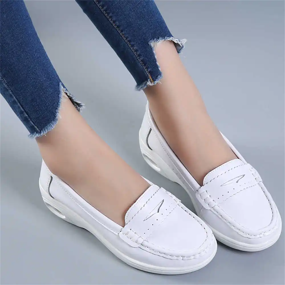 Thick Sole Slipon White Traine - Women'S Formal Wear Names ulasan dan harga